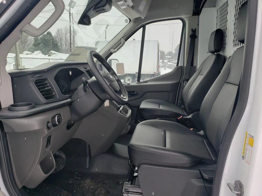 2025 Ford Transit Van Base - Photo 10