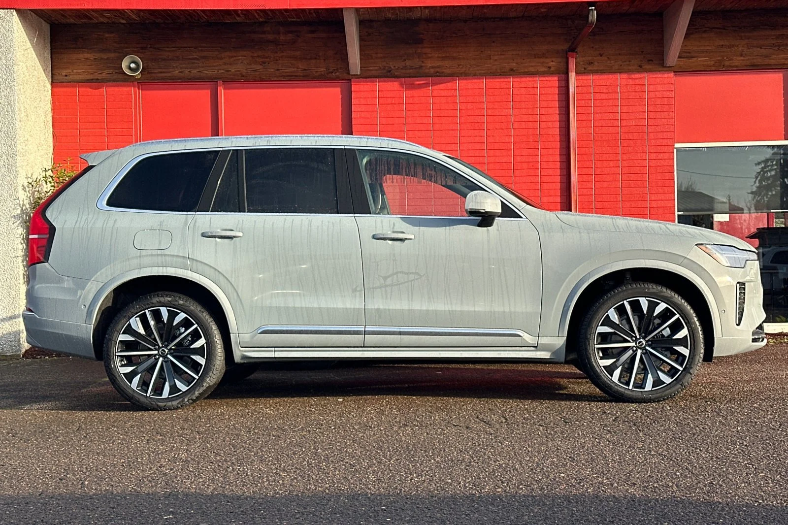 2026 Volvo XC90 Plus - Photo 3