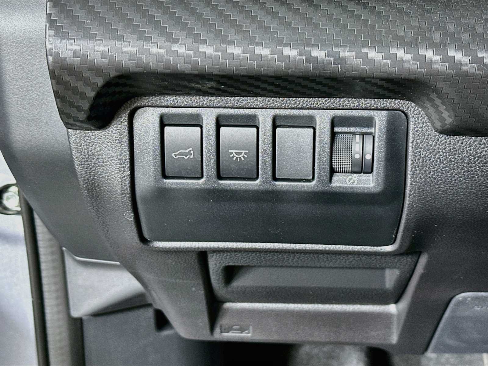 New 2026 ICE SILVER METALLIC Subaru Premium 7-Passenger image 10