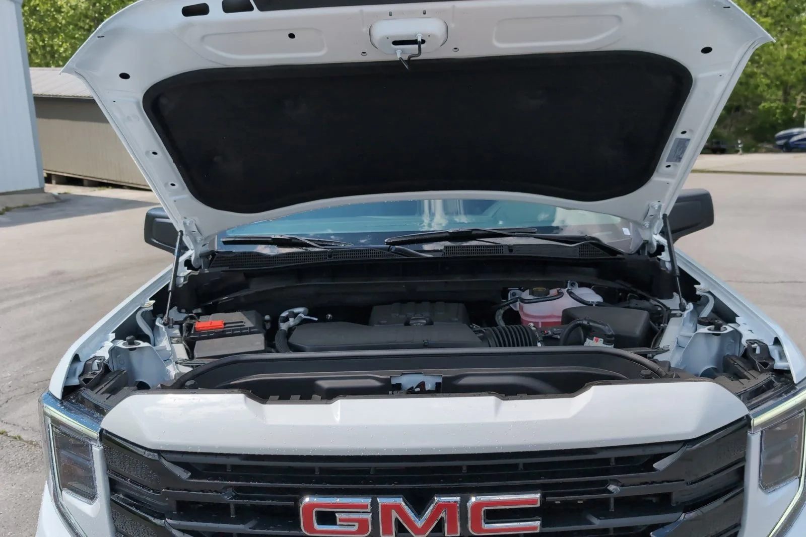 New 2026 Summit White GMC Elevation image 28