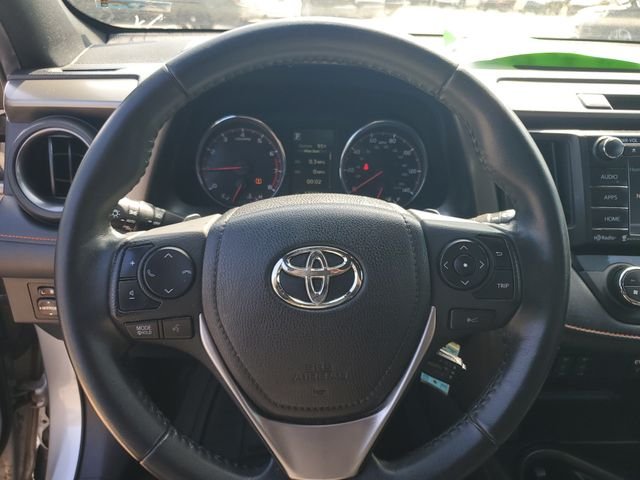 Used 2017 Silver Toyota SE image 11