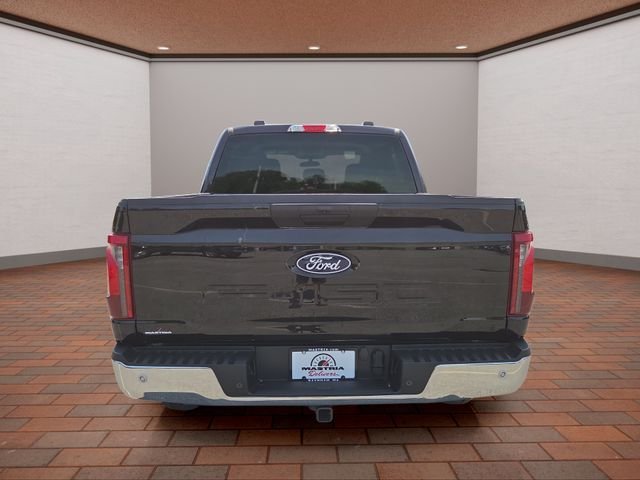 Used 2025 Black Metallic Ford XLT image 27