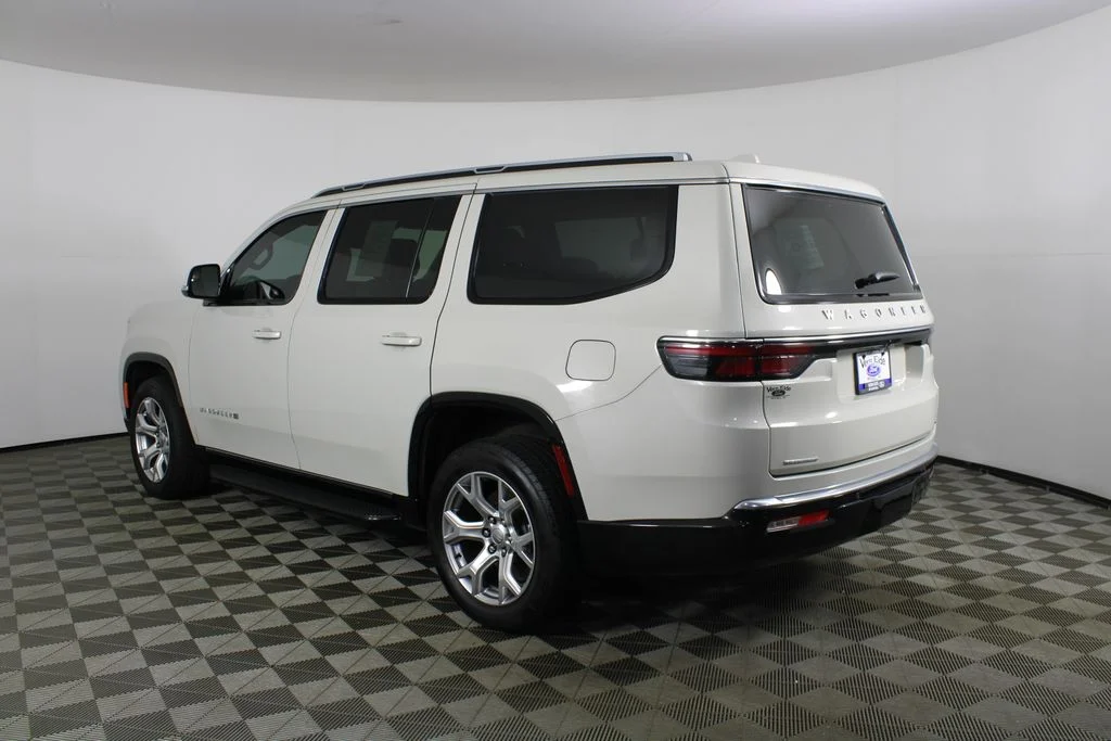 Used 2022 White Jeep Series II image 4