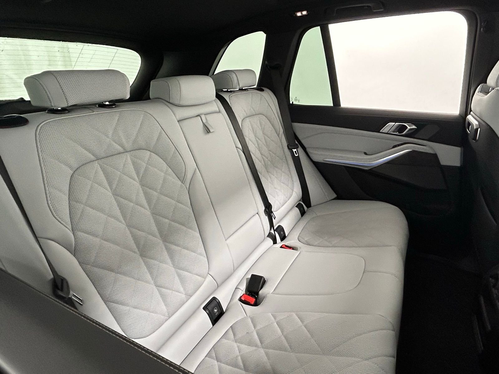New 2026 Blue Ridge Mountain Metallic BMW xDrive40i image 41