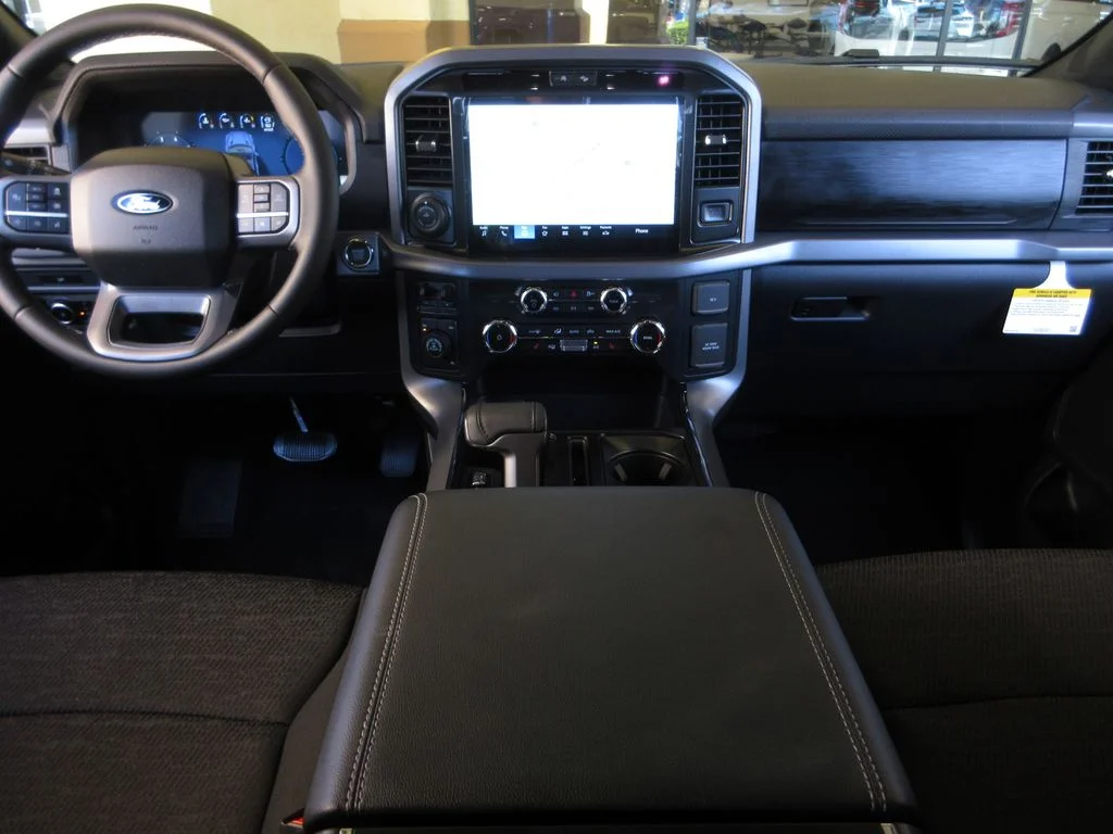 New 2026 Oxford White Ford XLT image 22