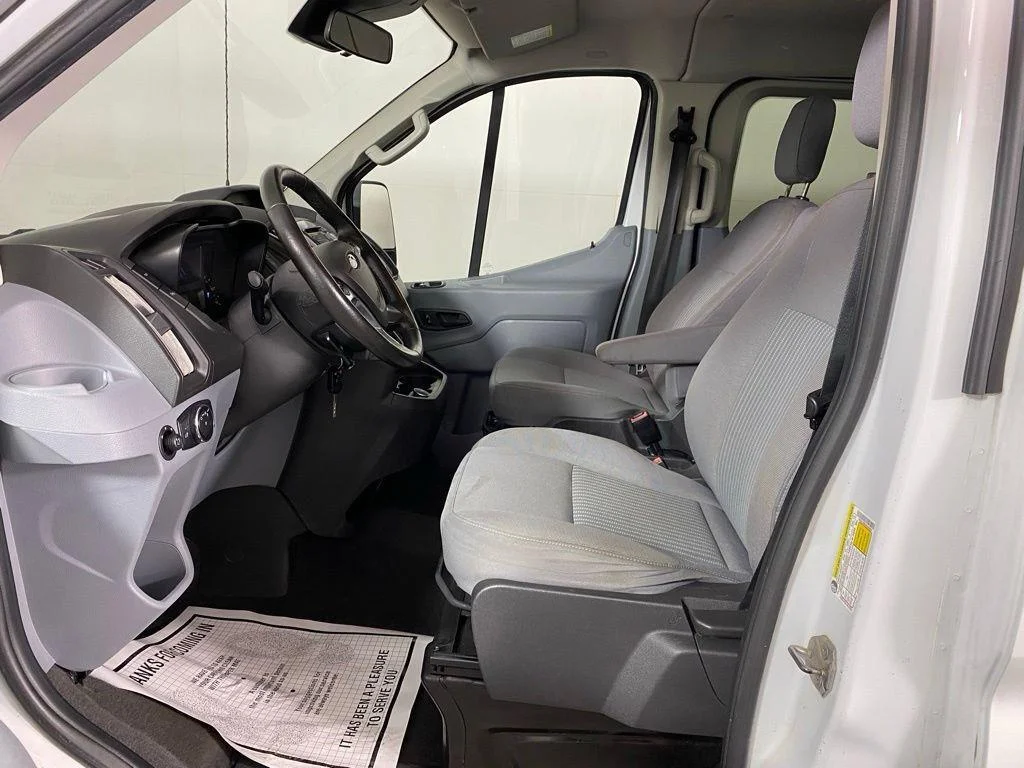 Used 2017 Oxford White Ford XLT image 7