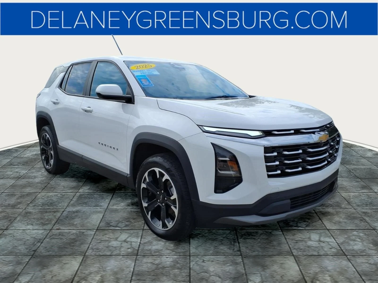 Used 2025 Summit White Chevrolet LT image 1