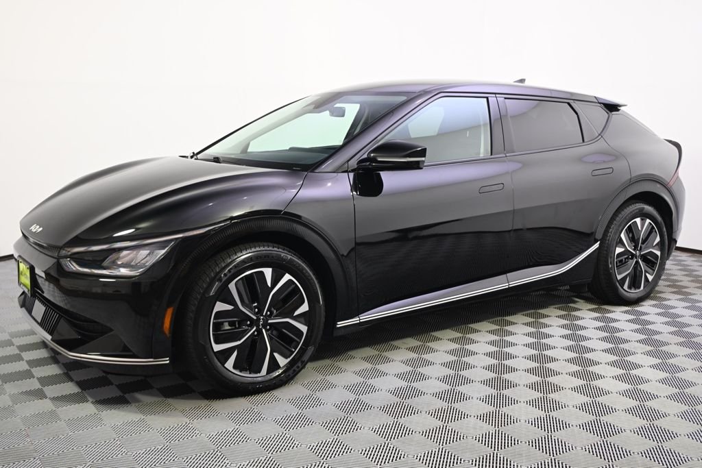 Used 2024 Kia EV6 Wind with VIN KNDC3DLC3R5194749 for sale in St. Louis Park, MN