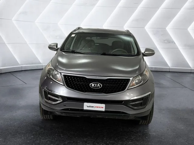 Used 2015 Silver Kia LX image 2