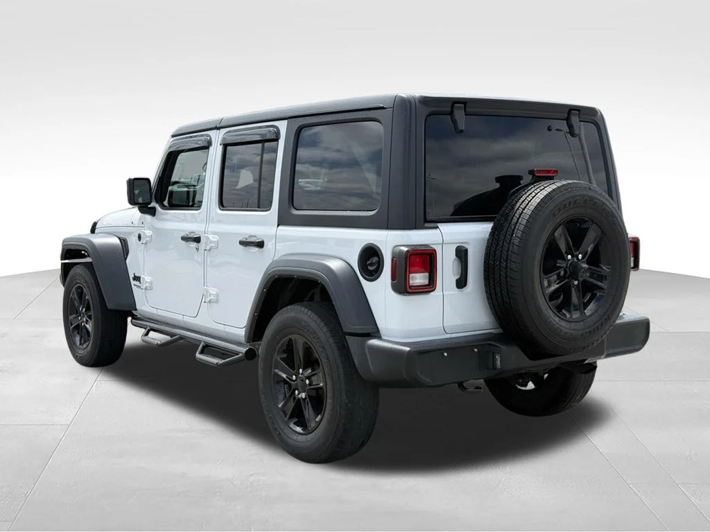 Used 2021 White Jeep Unlimited Sport Altitude image 5
