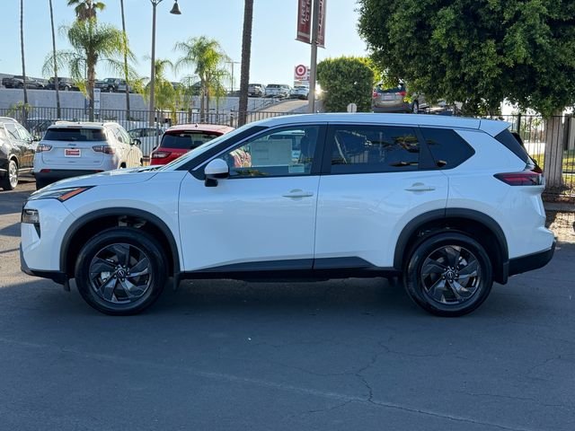 New 2026 Everest White Pearl TriCoat Nissan SV image 4