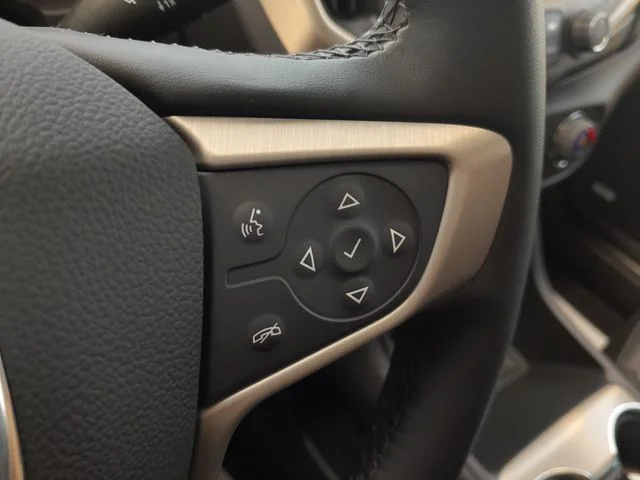 Used 2023 White GMC Denali image 15