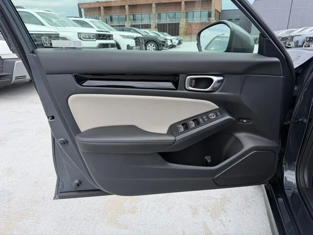 Used 2024 Gray Honda Touring image 11