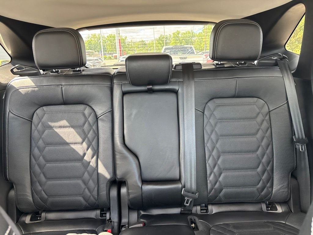 Used 2023 Blue Ford Platinum image 30
