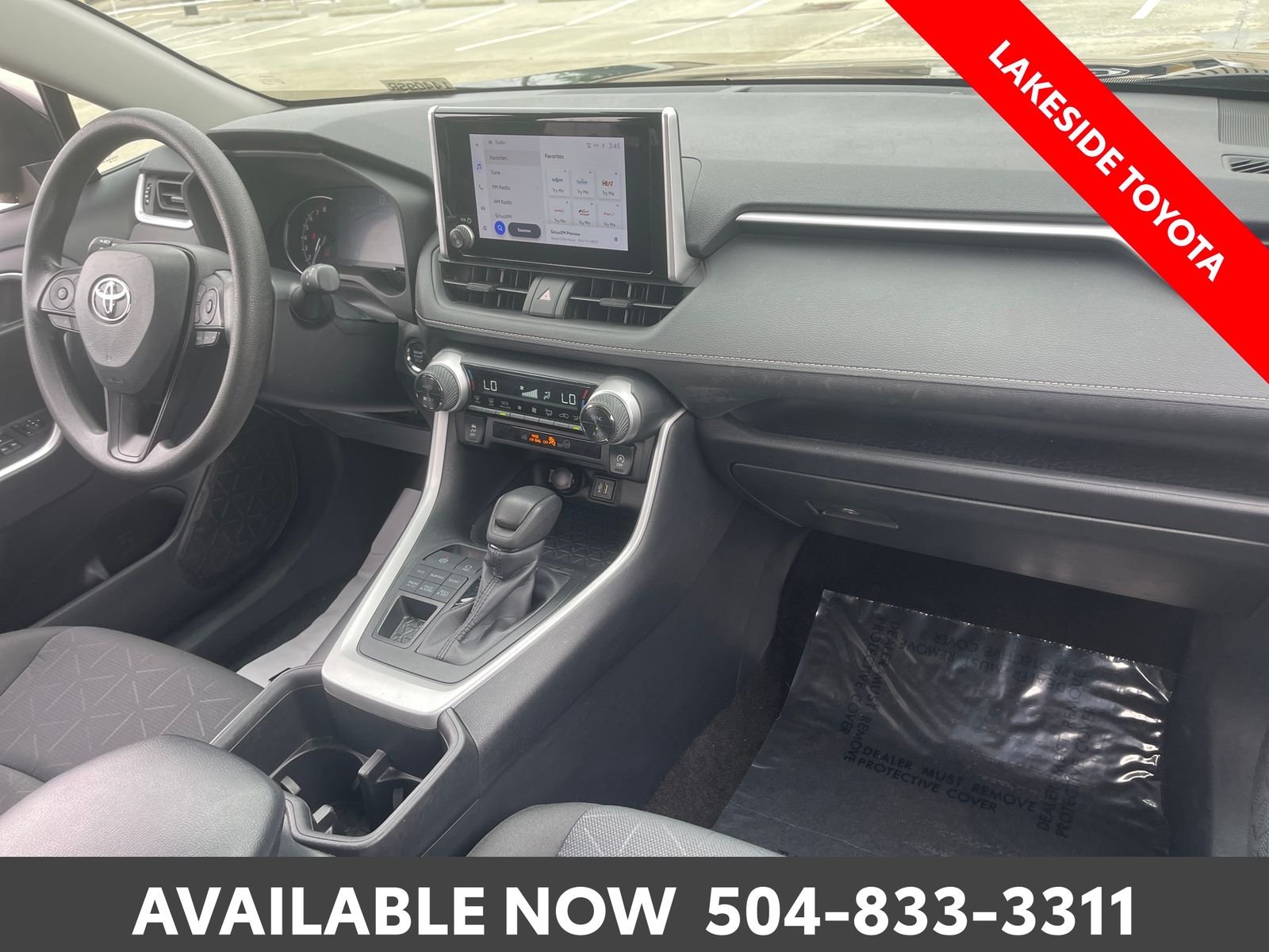 2024 Toyota RAV4 XLE - Photo 15