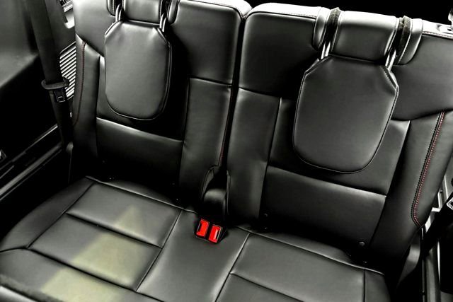 New 2025 Rapid Red Metallic Tinted Clearcoat Ford ST-Line image 22