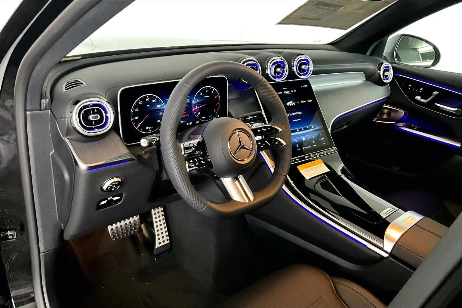 New 2026 040/Black Mercedes-Benz GLC 300 image 10