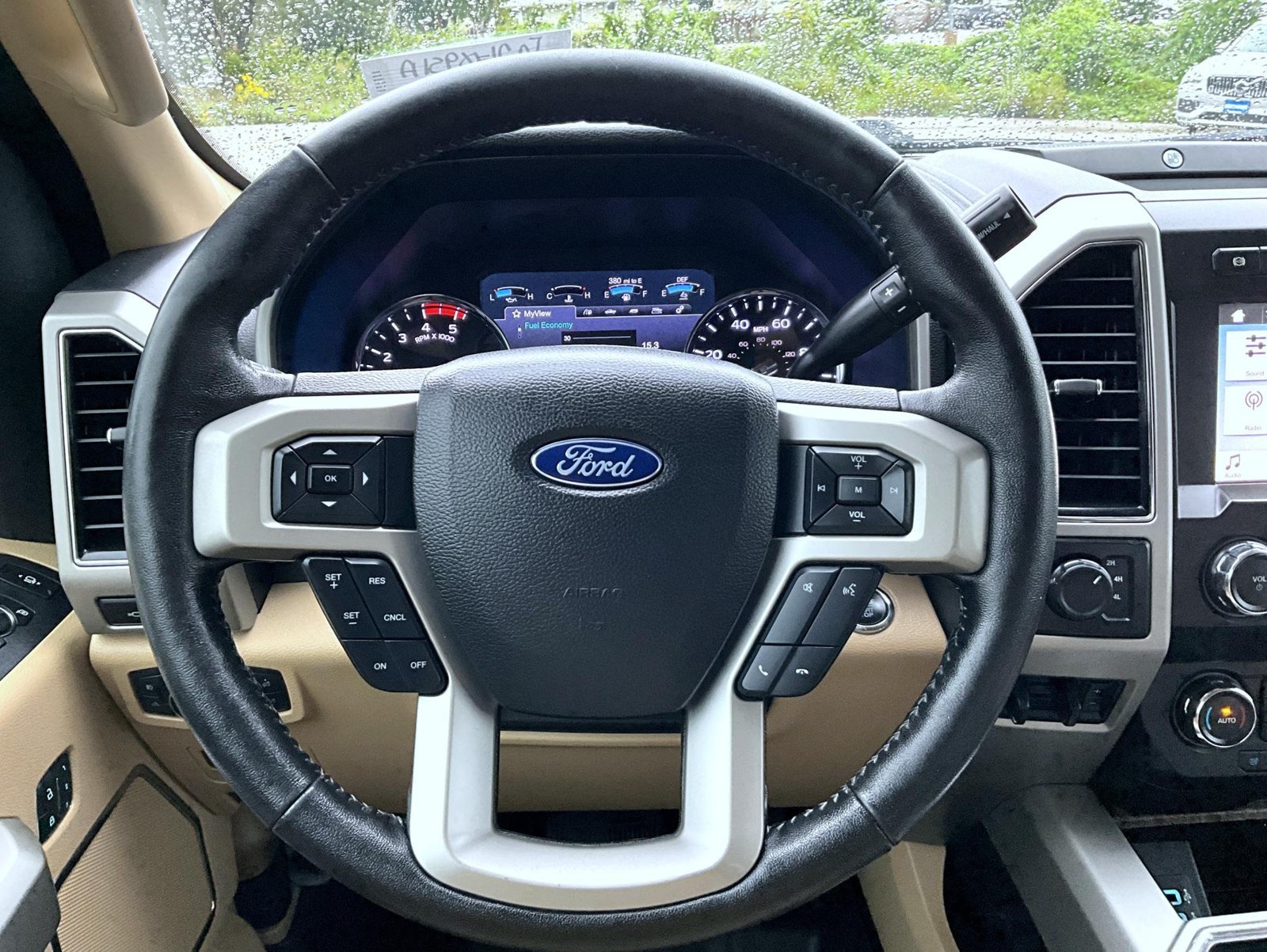 Used 2019 Red Ford Lariat image 13