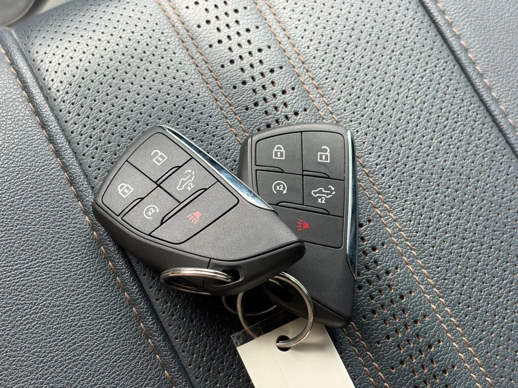 Used 2025 Sterling Gray Metallic Chevrolet High Country image 29