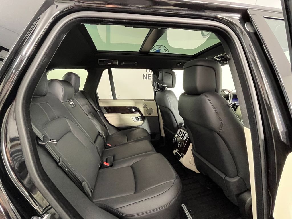 Used 2021 Black Land Rover Westminster image 23