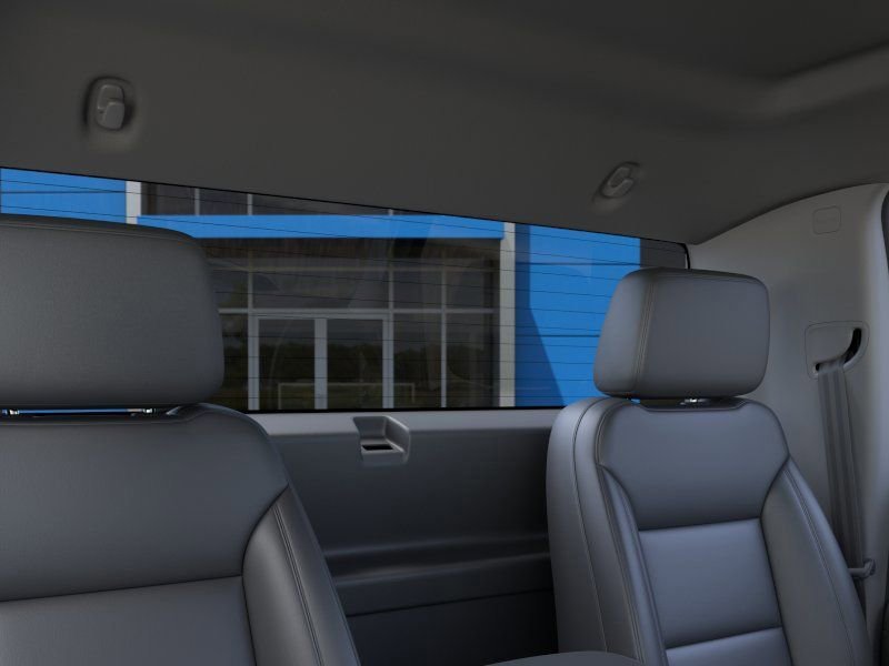 New 2026 Summit White Chevrolet WT image 24