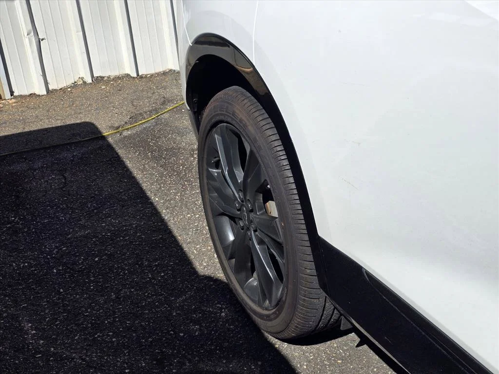 Used 2019 White Chevrolet RS image 18