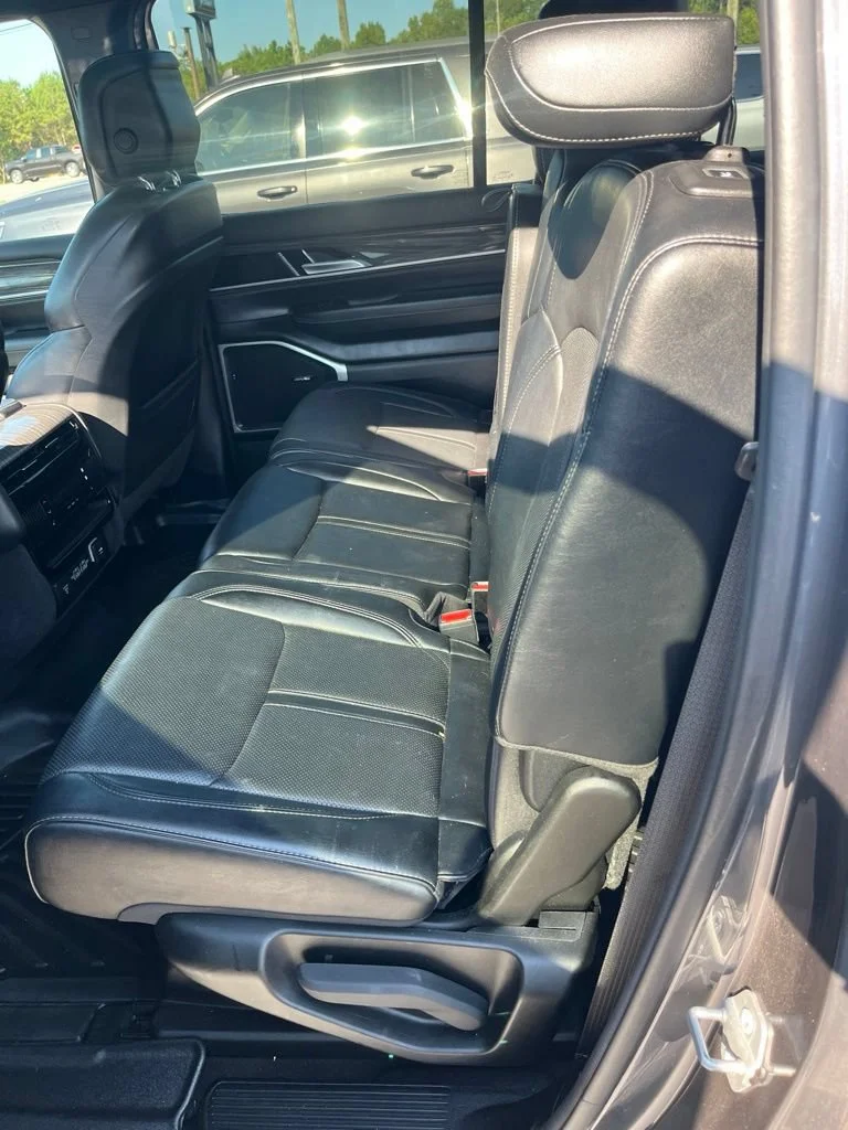 Used 2022  Jeep Series III image 7
