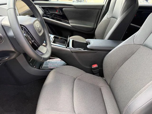 Certified Used 2024 ELEMENTAL SILVER Toyota XLE image 12
