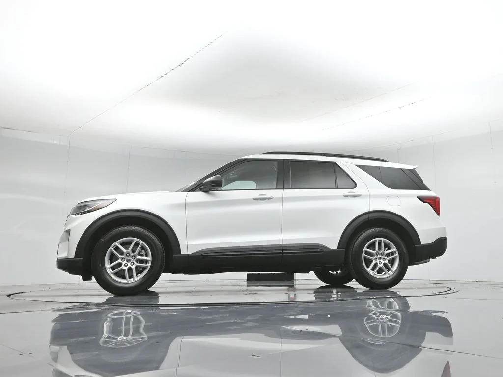 New 2026 White Ford Active image 7