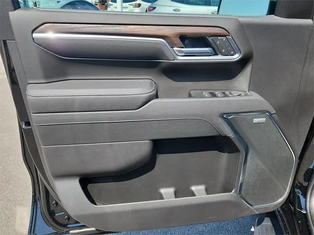 2026 GMC Sierra 1500 SLT - Photo 15