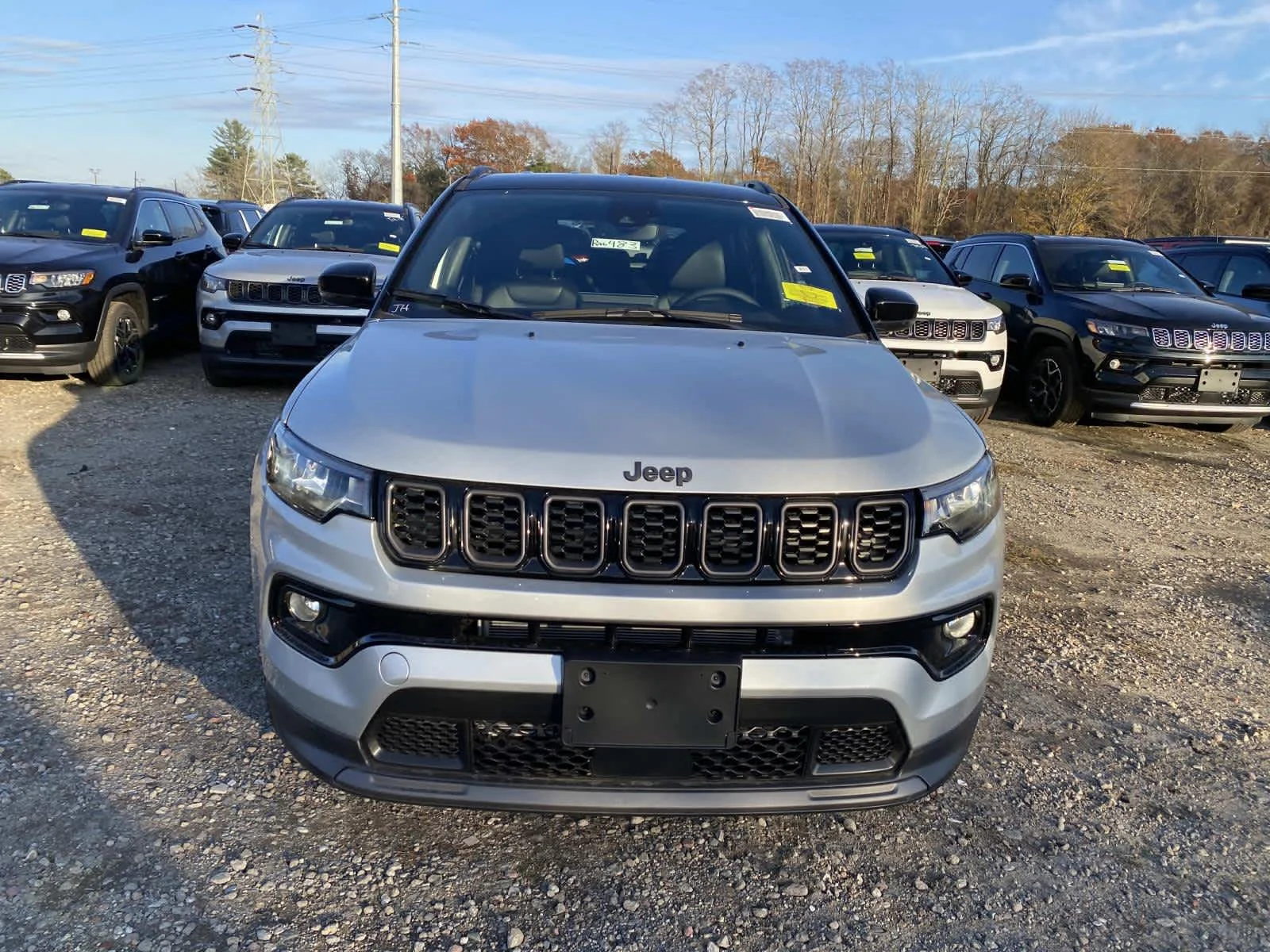 New 2026 Silver Zynith Metallic Clear-Coat Exterior Paint Jeep Limited Altitude image 2