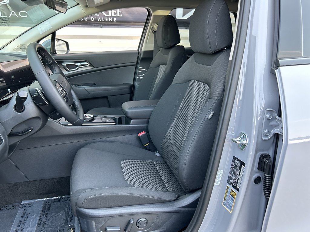 New 2027 Wolf Gray Kia S image 11