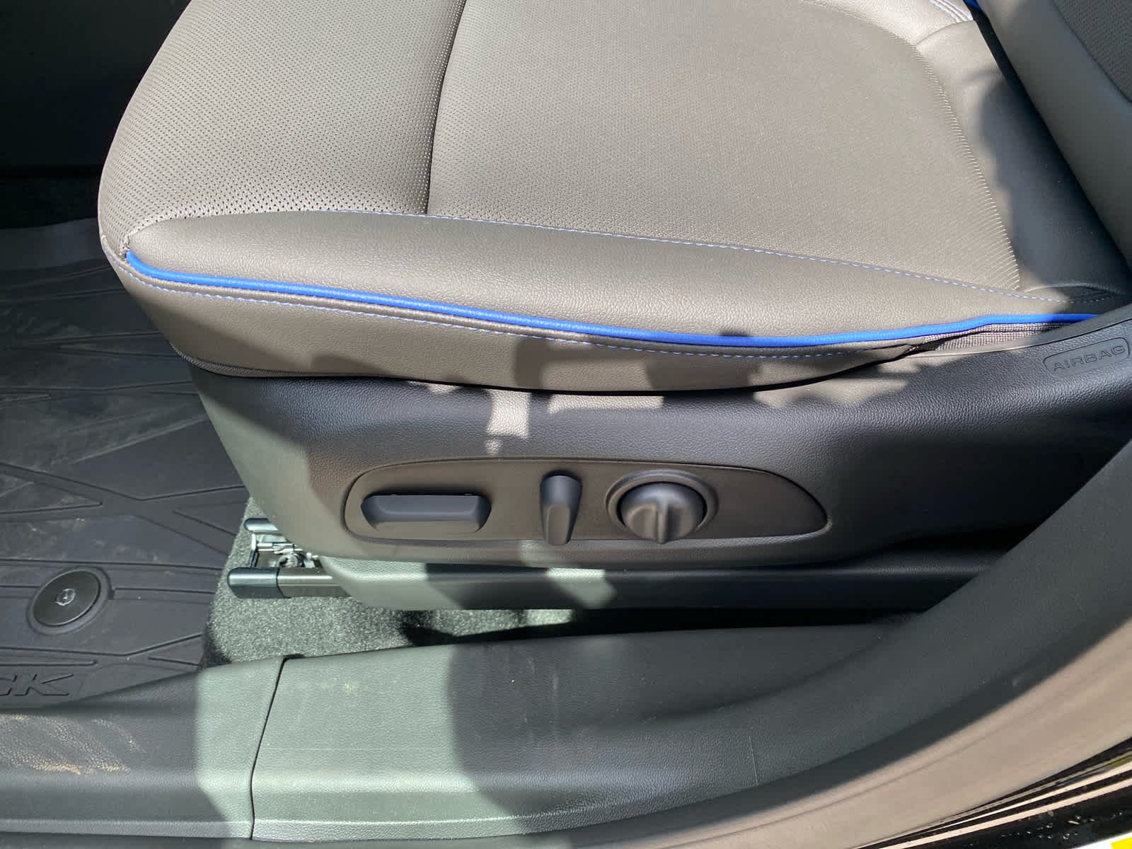 New 2026 Ebony Twilight Metallic Buick Sport Touring image 9