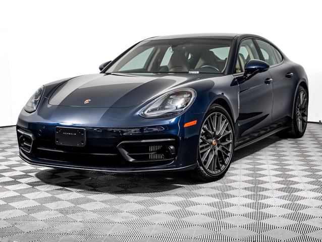 2023 Porsche Panamera 4 Platinum Edition