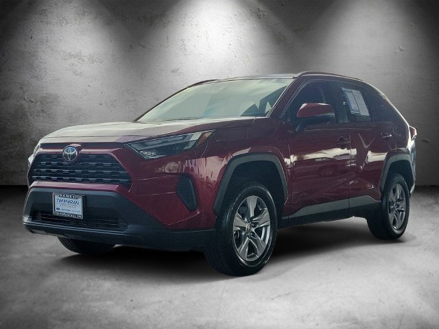 Used 2025 Red Toyota XLE image 5