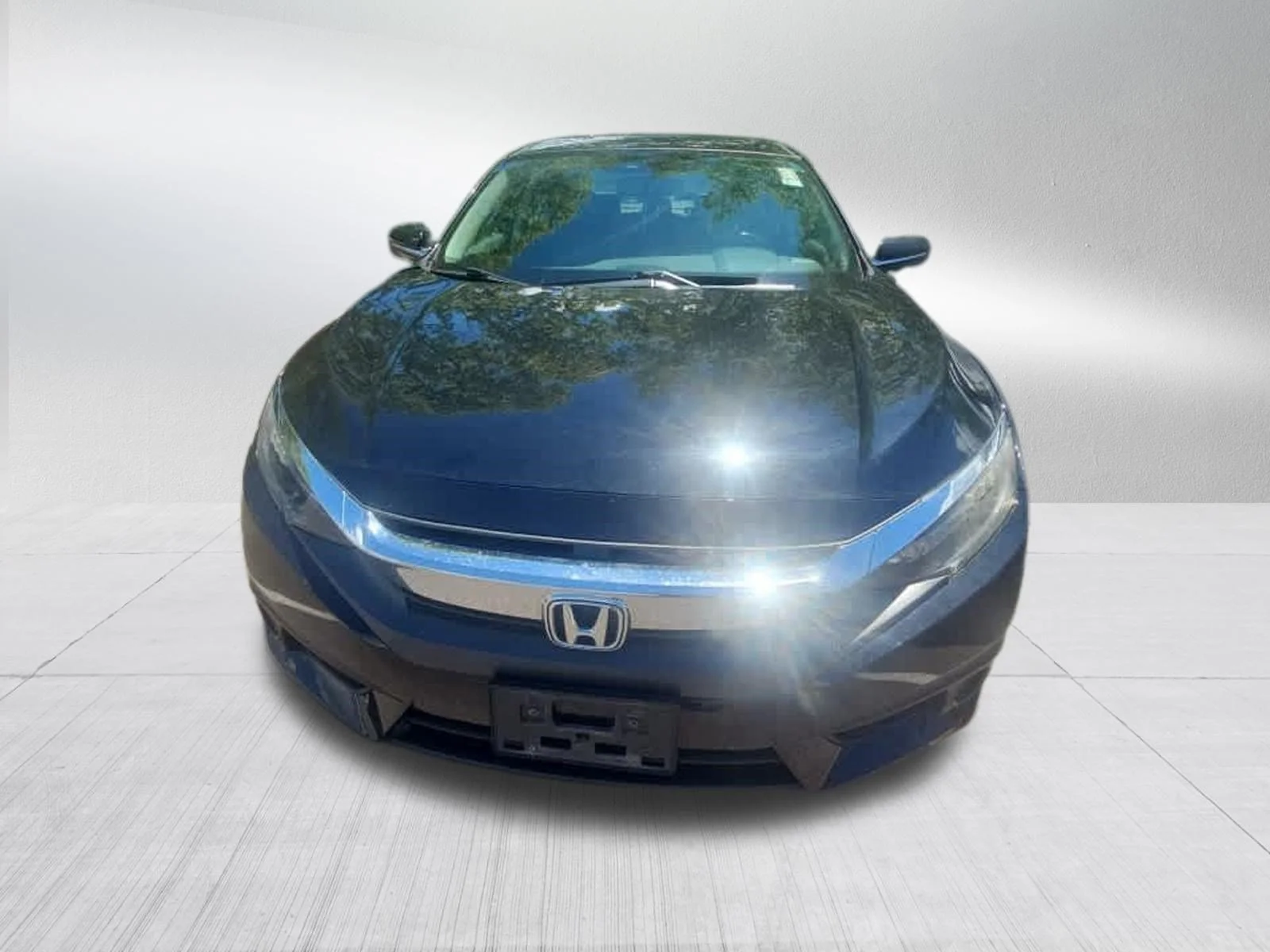 Used 2016 Crystal Black Pearl Honda Touring image 4