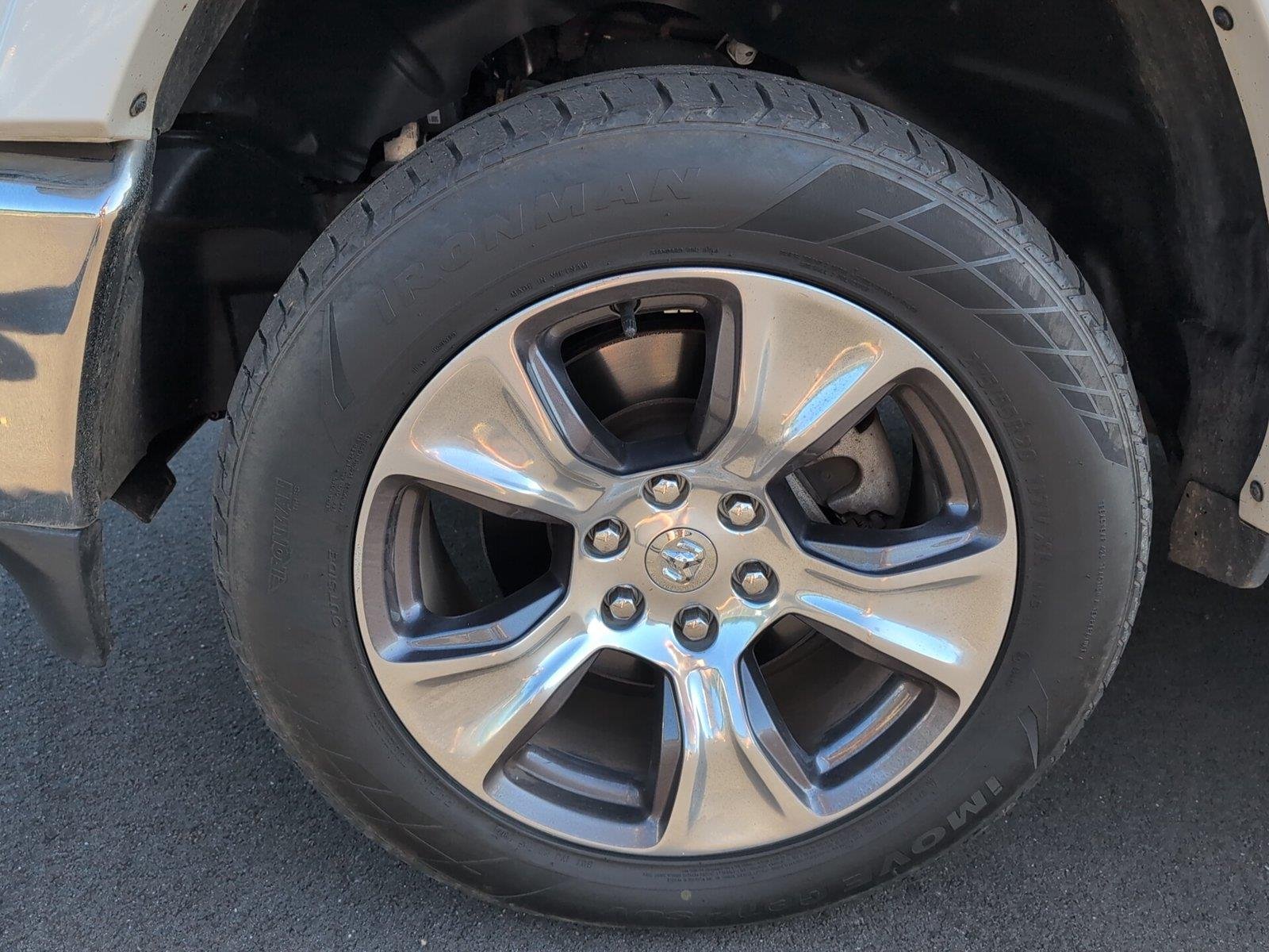 Used 2019 Ivory White Tri-Coat Pearlcoat Ram Laramie image 9