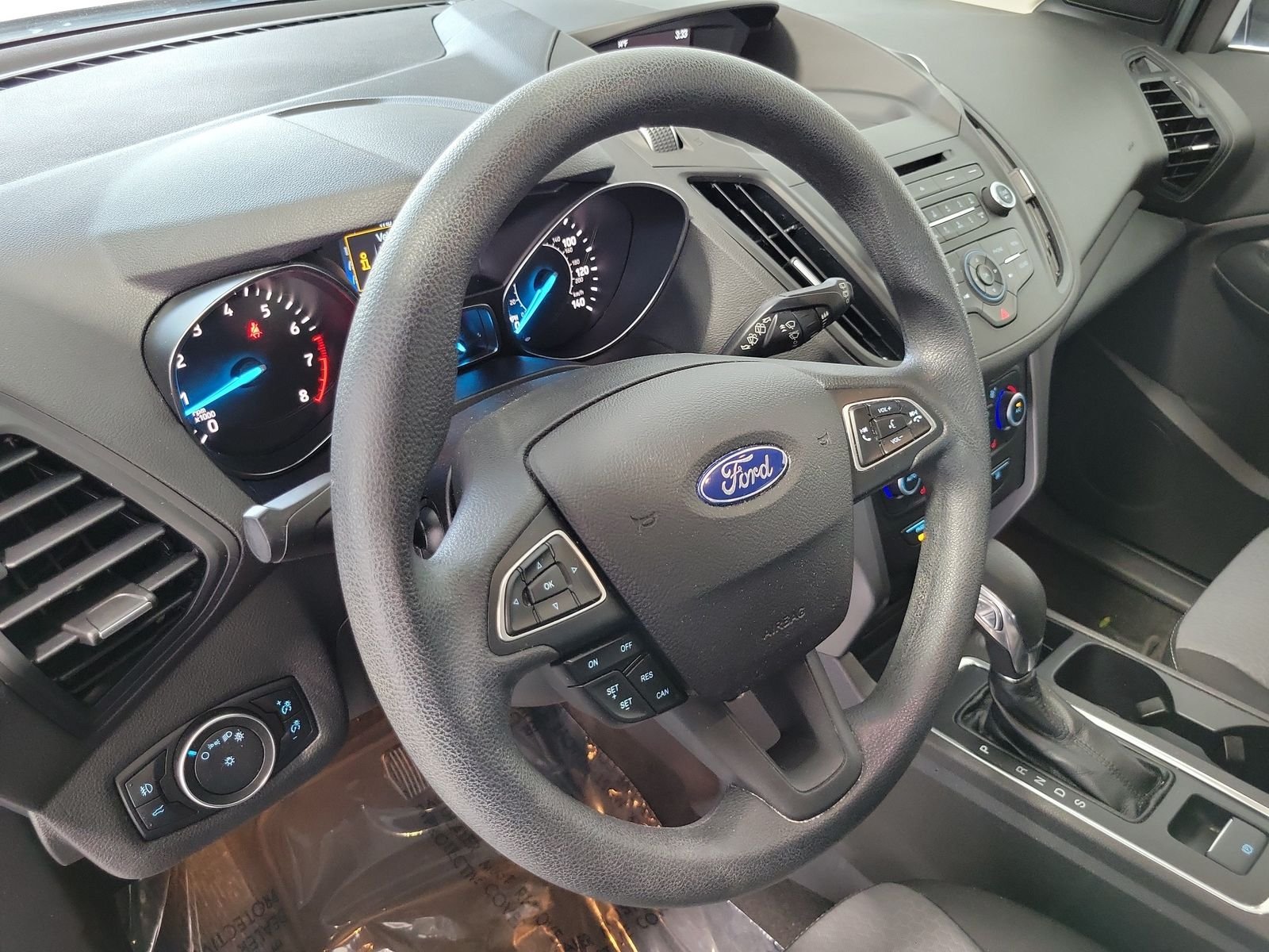 Used 2018 Blue Ford SE image 10