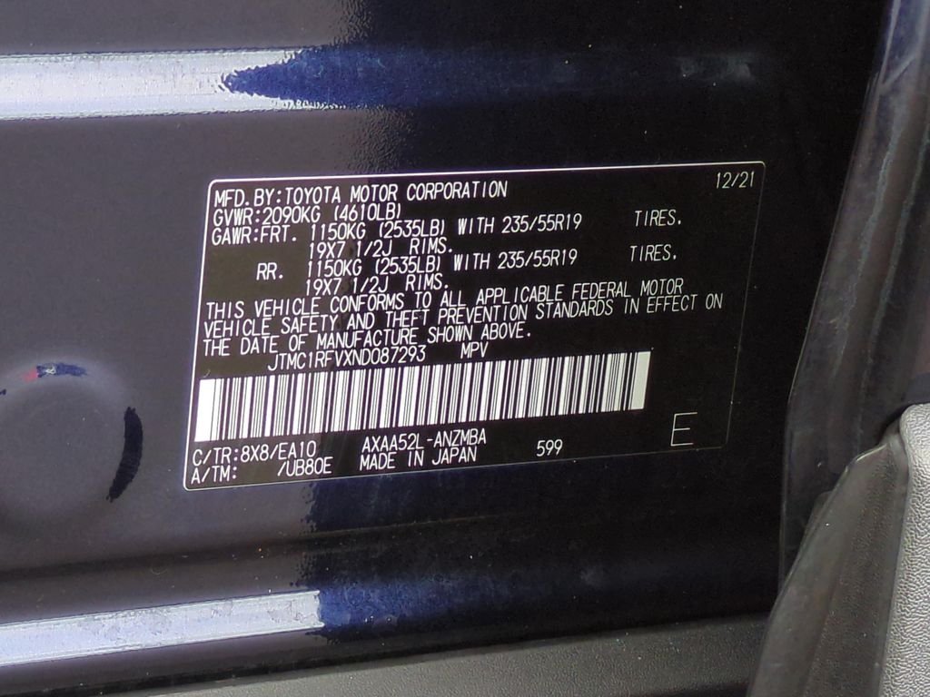 Used 2022  Toyota XLE Premium image 25