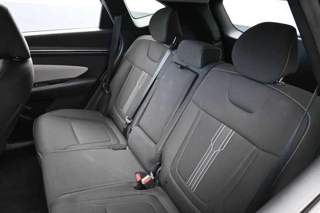 Used 2024 White Pearl Hyundai SEL image 33