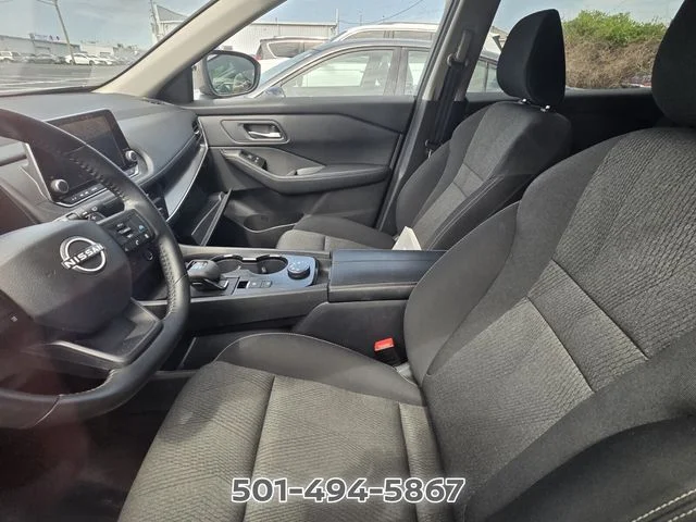 Used 2025 Beige/tan Nissan SV image 9