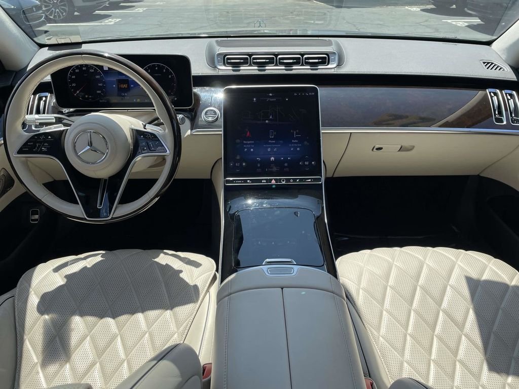 Used 2022  Mercedes-Benz S 580 image 22