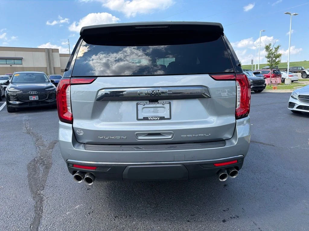 2023 GMC Yukon Denali Ultimate - Photo 6