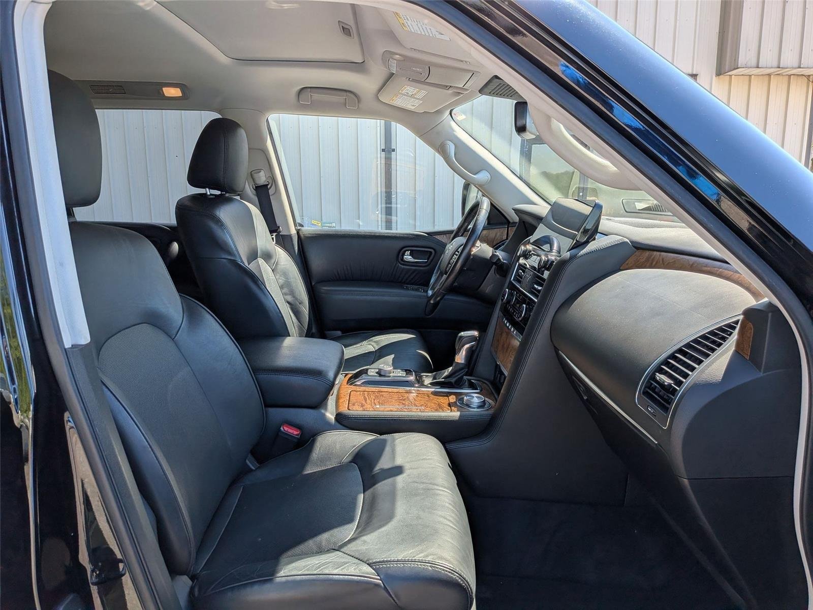 Used 2021 Super Black Nissan SL image 41