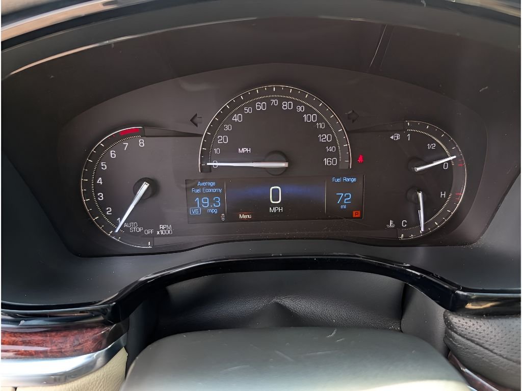 Used 2017 Crystal White Tricoat Cadillac Luxury FWD image 22