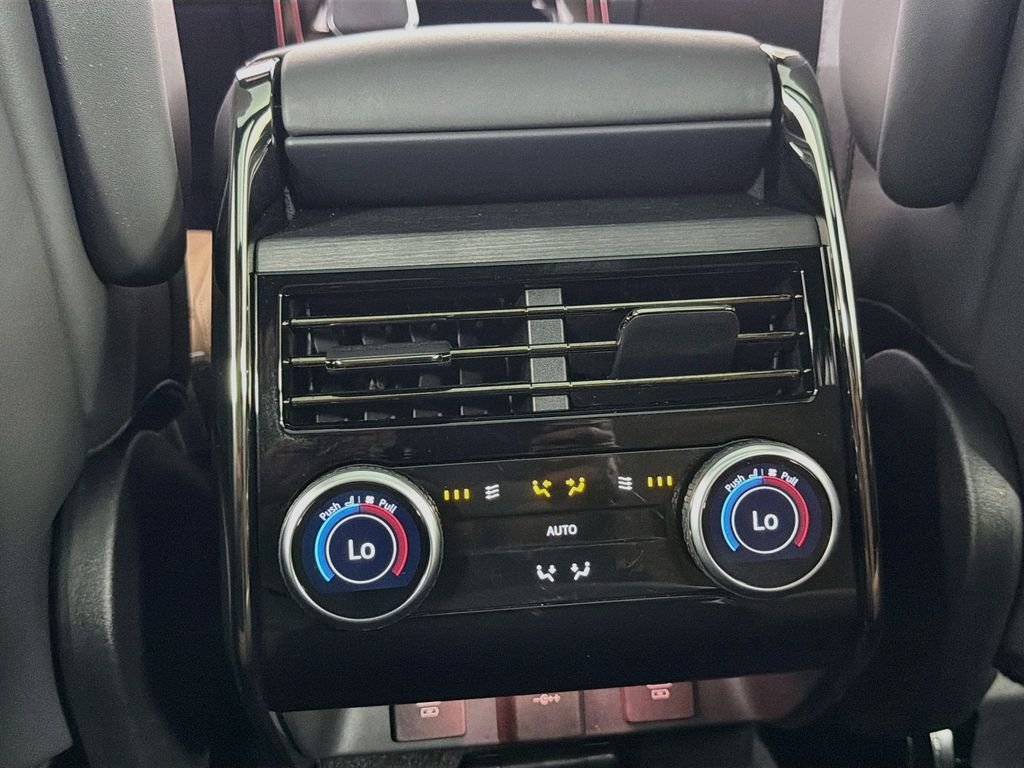 Certified Used 2025 Green Land Rover Dynamic SE image 27