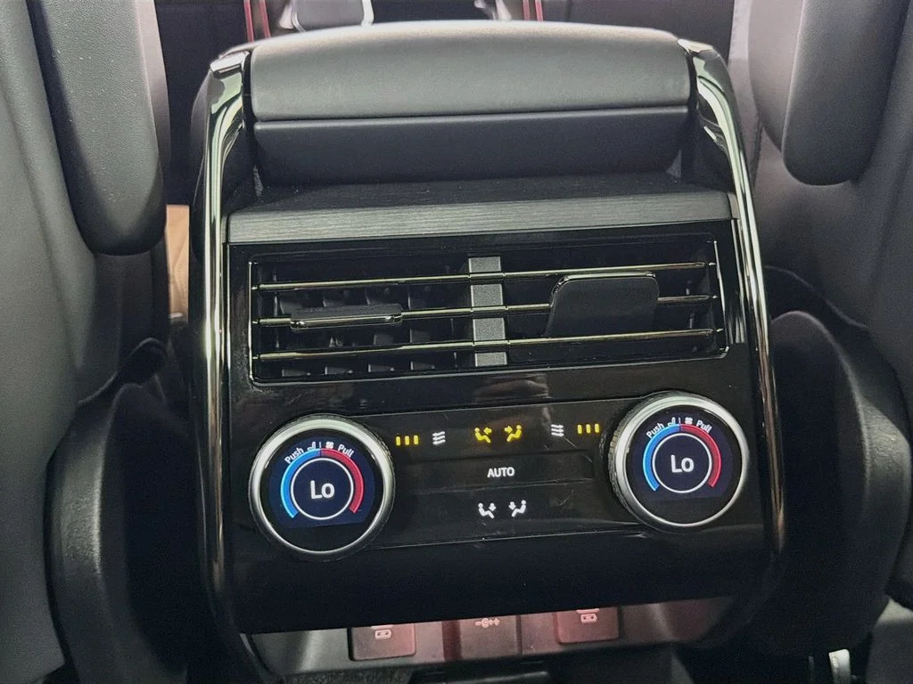 Certified Used 2025 Green Land Rover Dynamic SE image 27