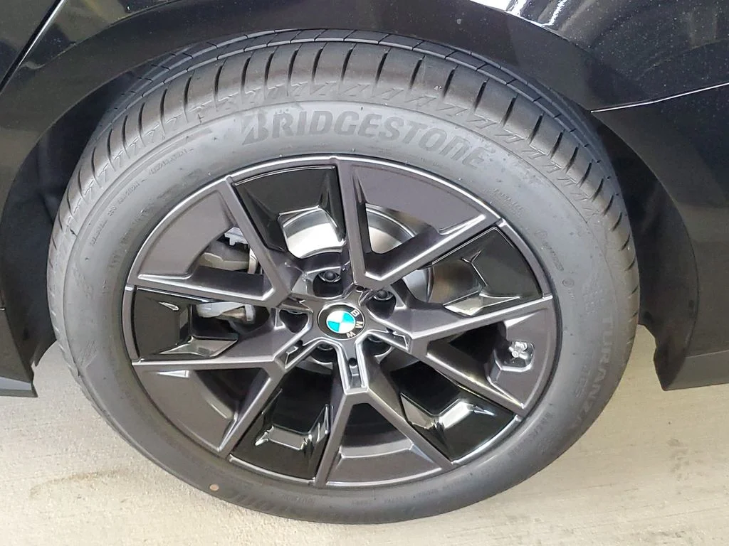New 2026 Jet Black BMW eDrive40 image 5