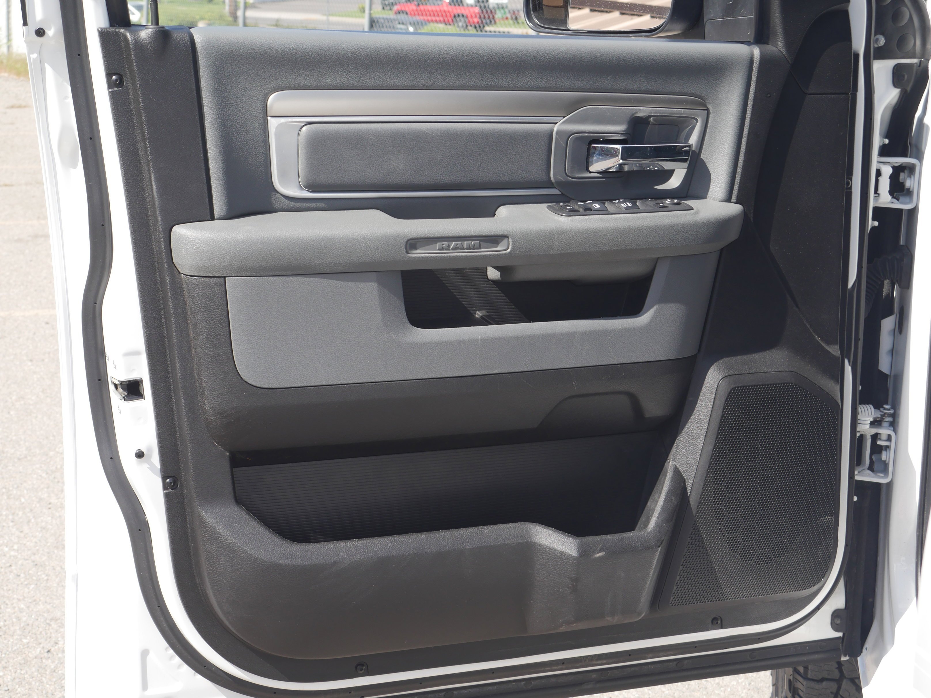 Certified Used 2018 Bright White Clearcoat Ram SLT image 32