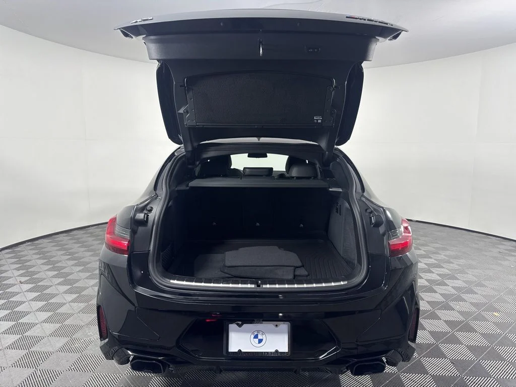 Used 2024 Black BMW M40i image 9